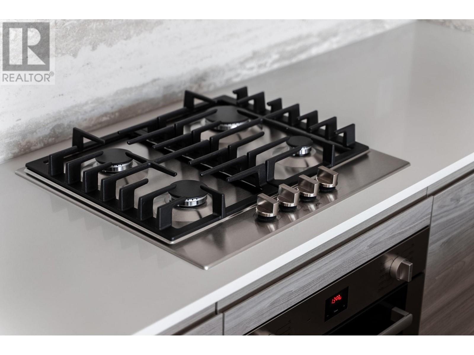 3202 660 Quayside Drive, New Westminster, British Columbia  V3M 0P1 - Photo 12 - R2986240