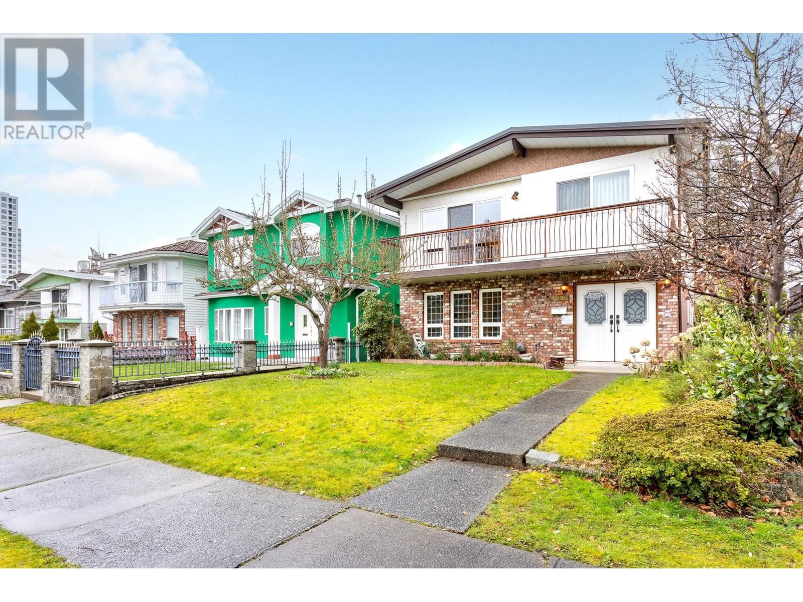 Property at 5878 ORMIDALE STREET image 3