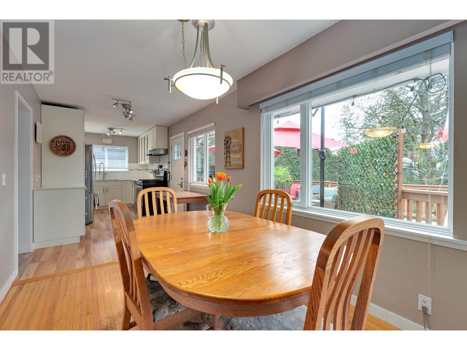 1263 Cloverley Street, North Vancouver, British Columbia  V7L 1N7 - Photo 7 - R2986245