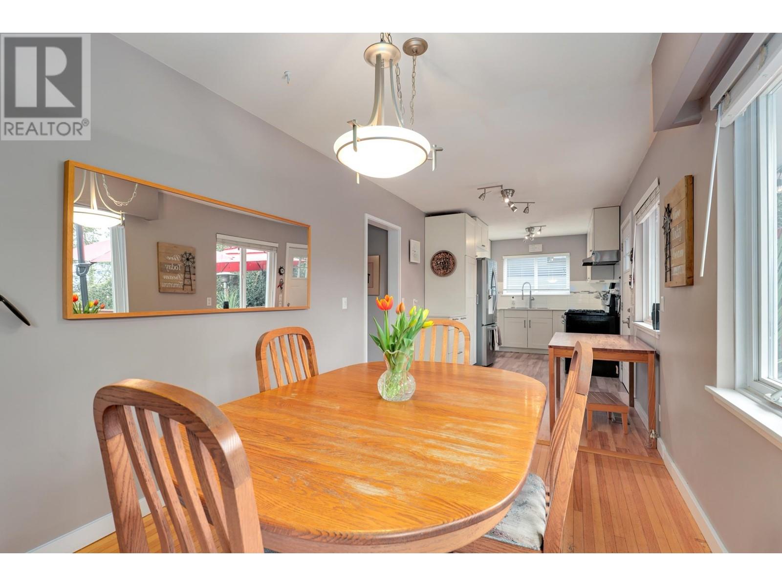 1263 Cloverley Street, North Vancouver, British Columbia  V7L 1N7 - Photo 8 - R2986245