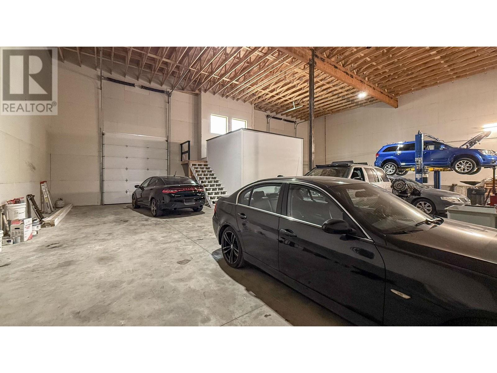 Property at 2842 Fenwick Road image 4