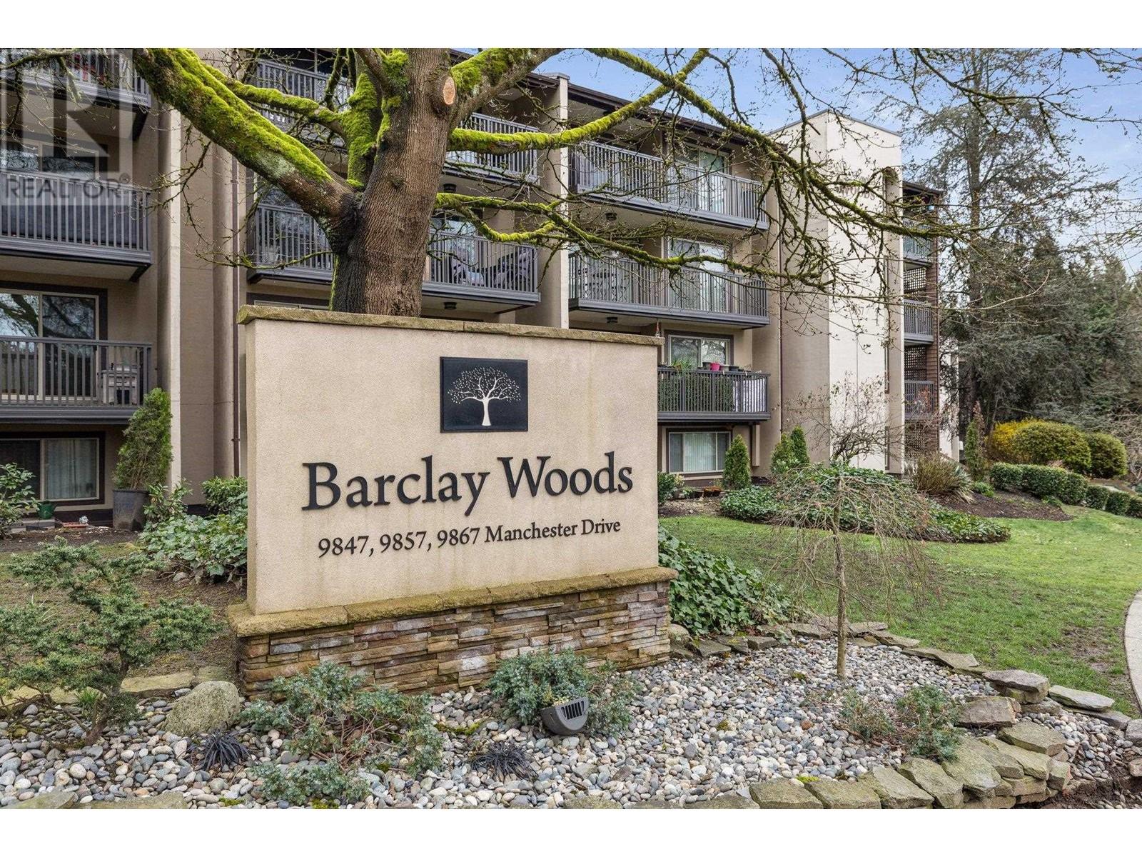 402 9857 Manchester Drive, Burnaby, British Columbia  V3N 4P5 - Photo 3 - R2984534