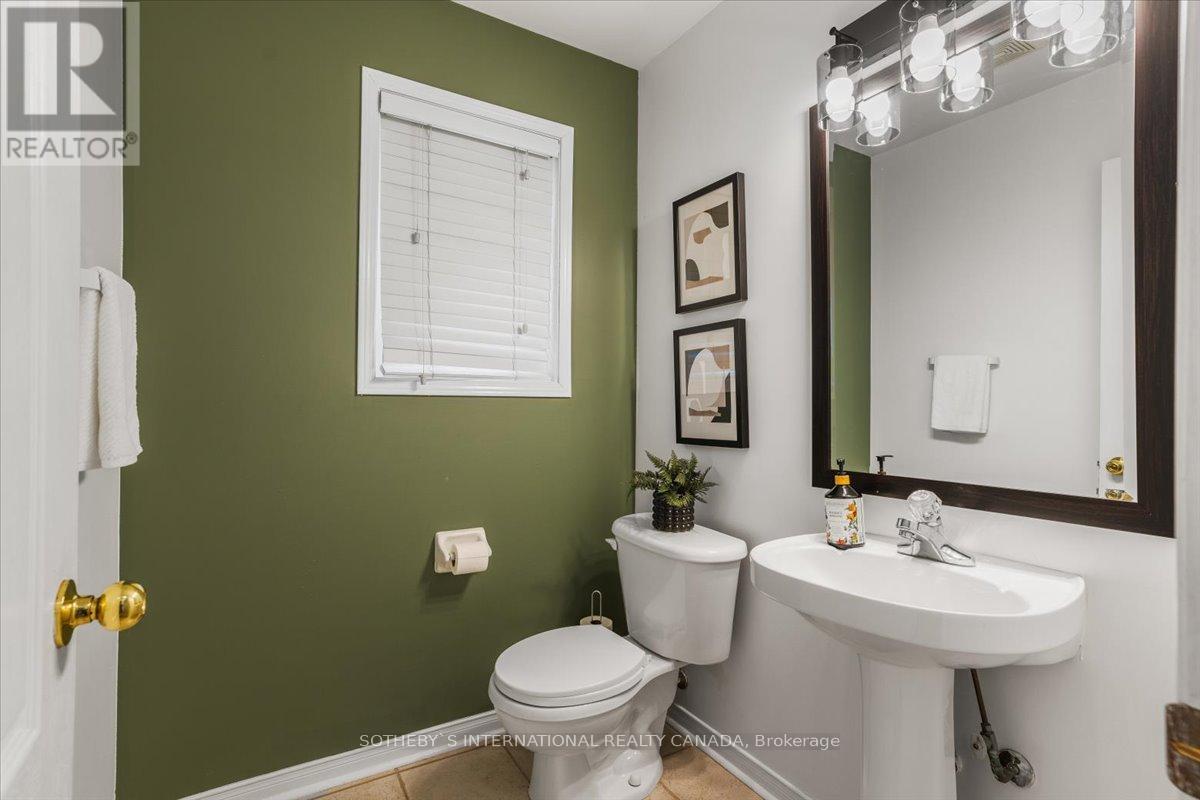5975 Shelford Terrace, Mississauga, Ontario  L5M 6K3 - Photo 10 - W12062666