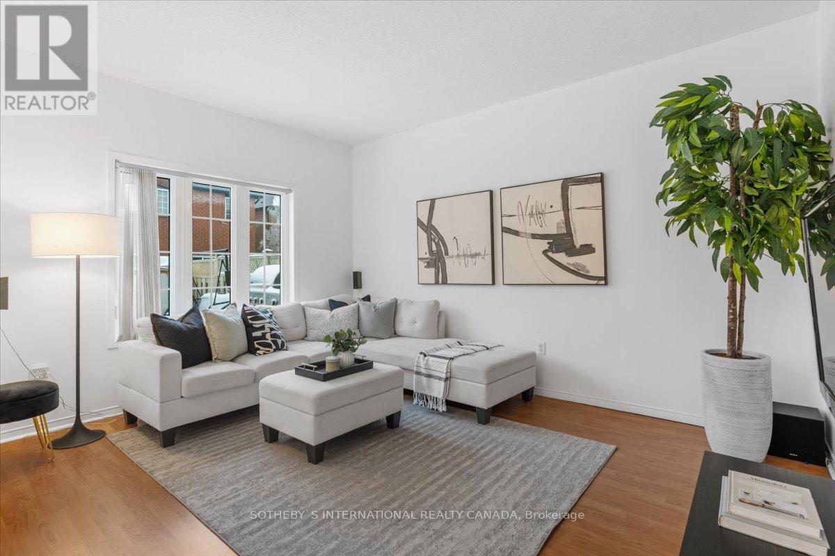 5975 Shelford Terrace, Mississauga, Ontario  L5M 6K3 - Photo 15 - W12062666