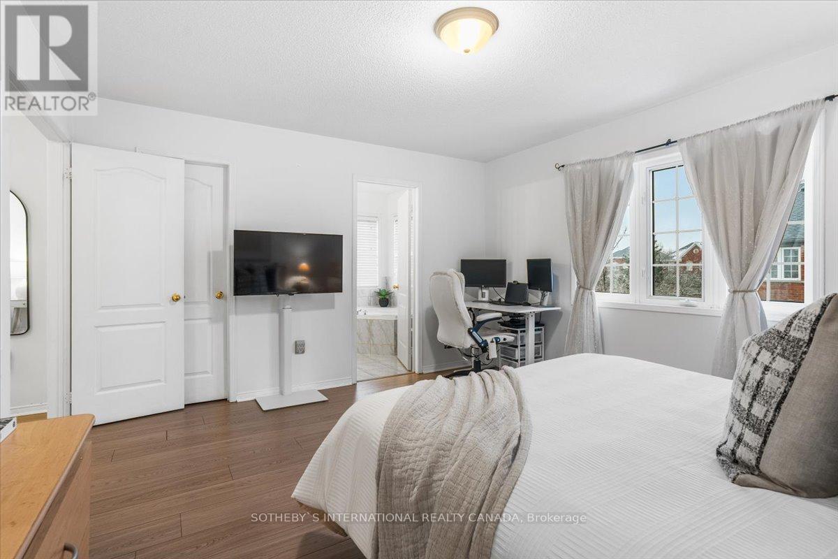 5975 Shelford Terrace, Mississauga, Ontario  L5M 6K3 - Photo 22 - W12062666
