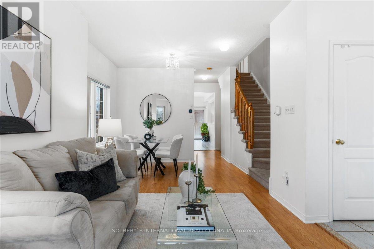5975 Shelford Terrace, Mississauga, Ontario  L5M 6K3 - Photo 6 - W12062666