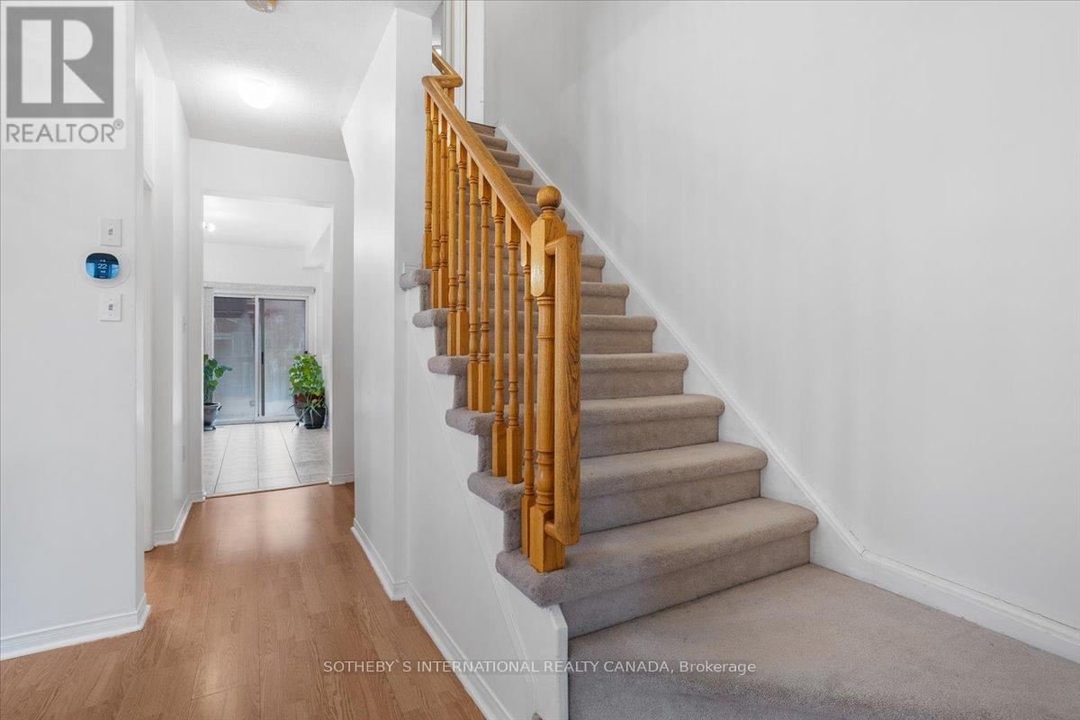 5975 Shelford Terrace, Mississauga, Ontario  L5M 6K3 - Photo 9 - W12062666