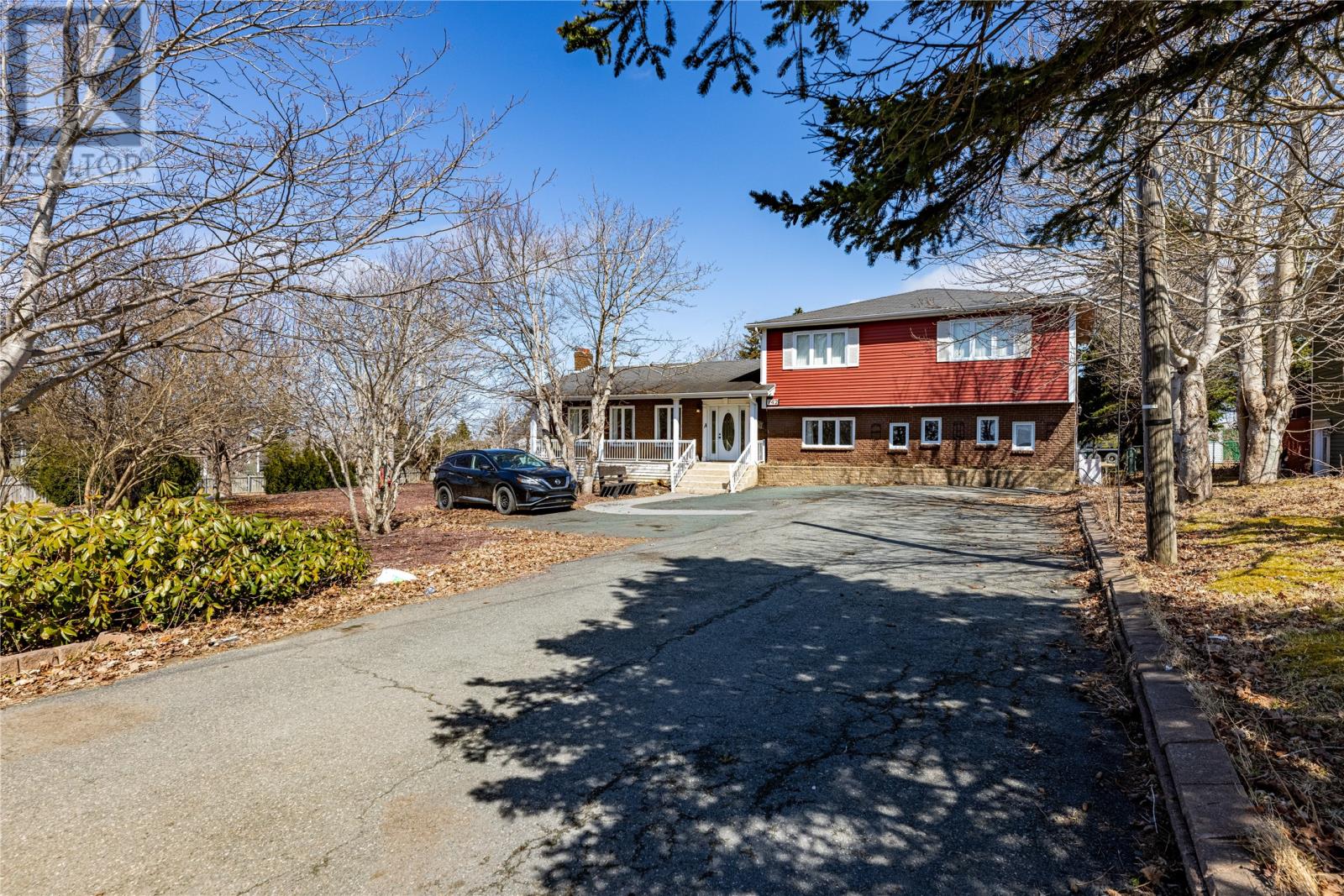 Property at 142 Paradise Road image 2