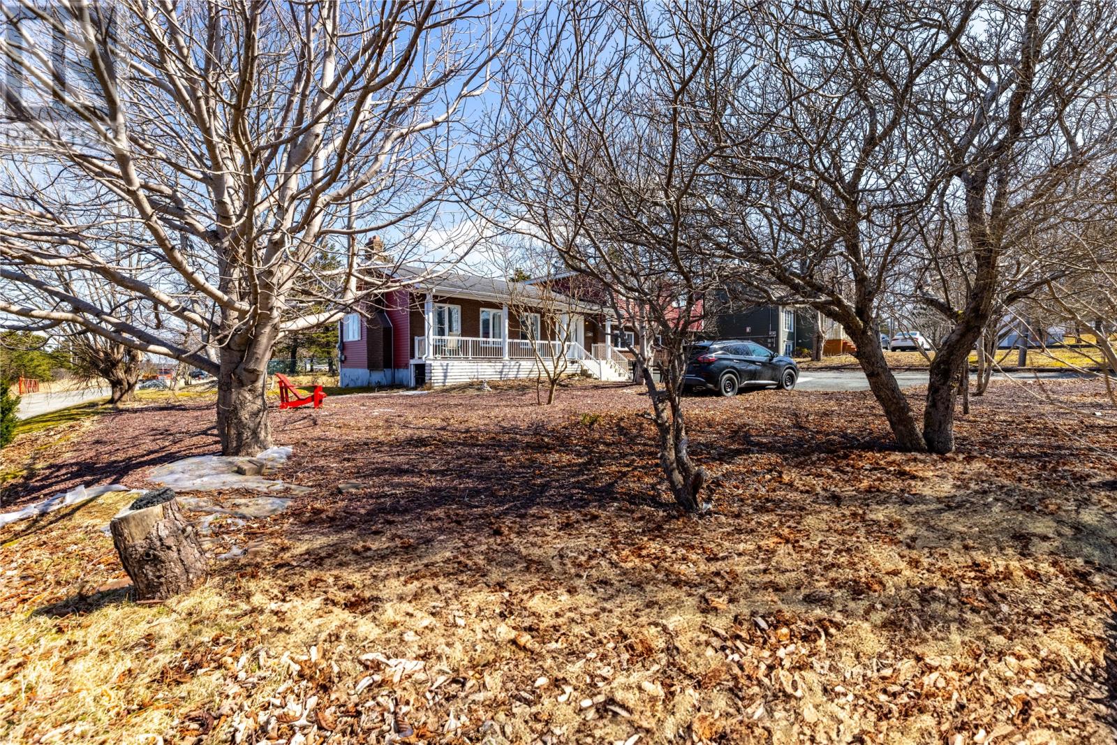 Property at 142 Paradise Road image 3