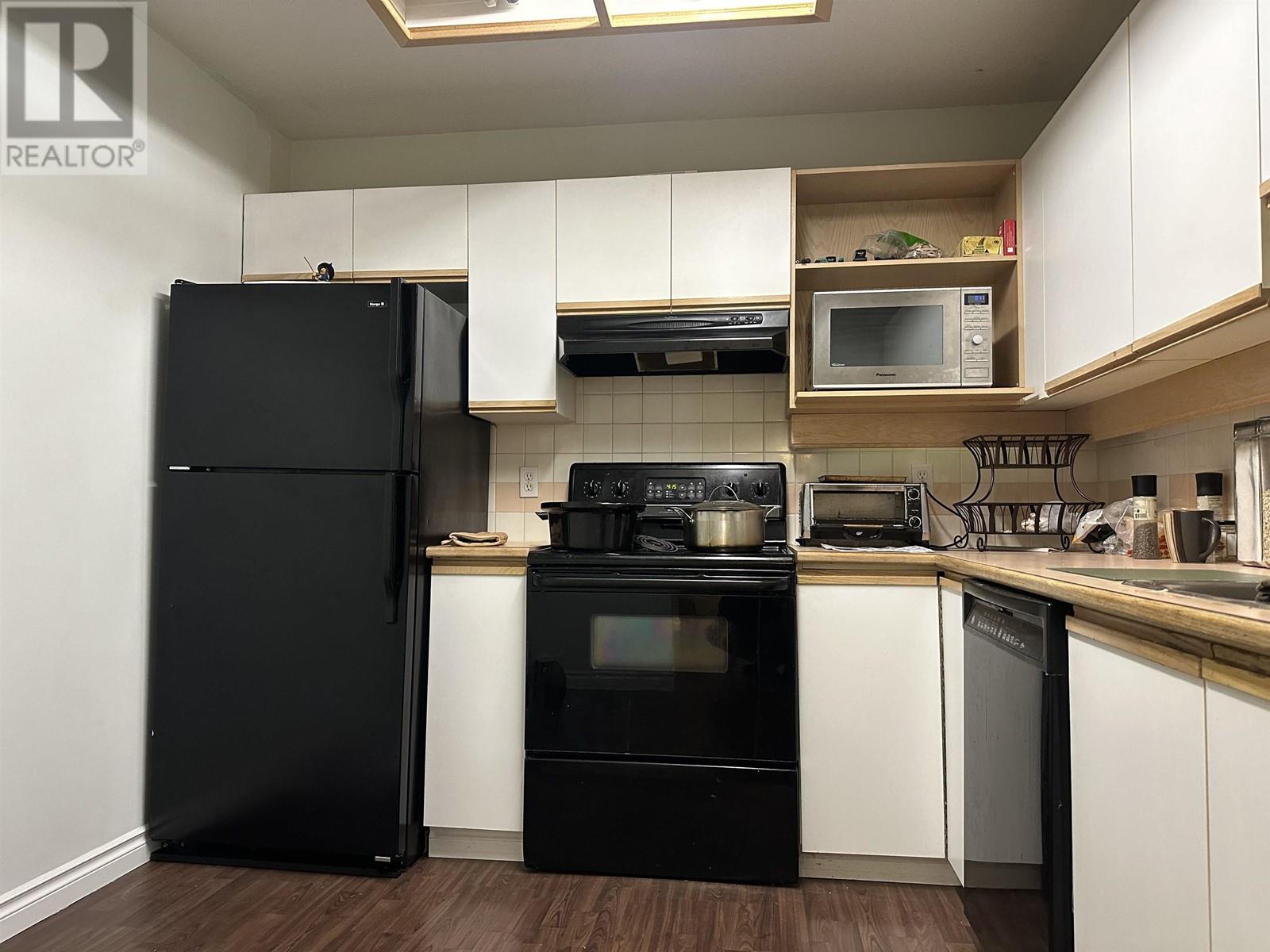 210 6737 Station Hill Court, Burnaby, British Columbia  V3N 4V2 - Photo 18 - R2986172