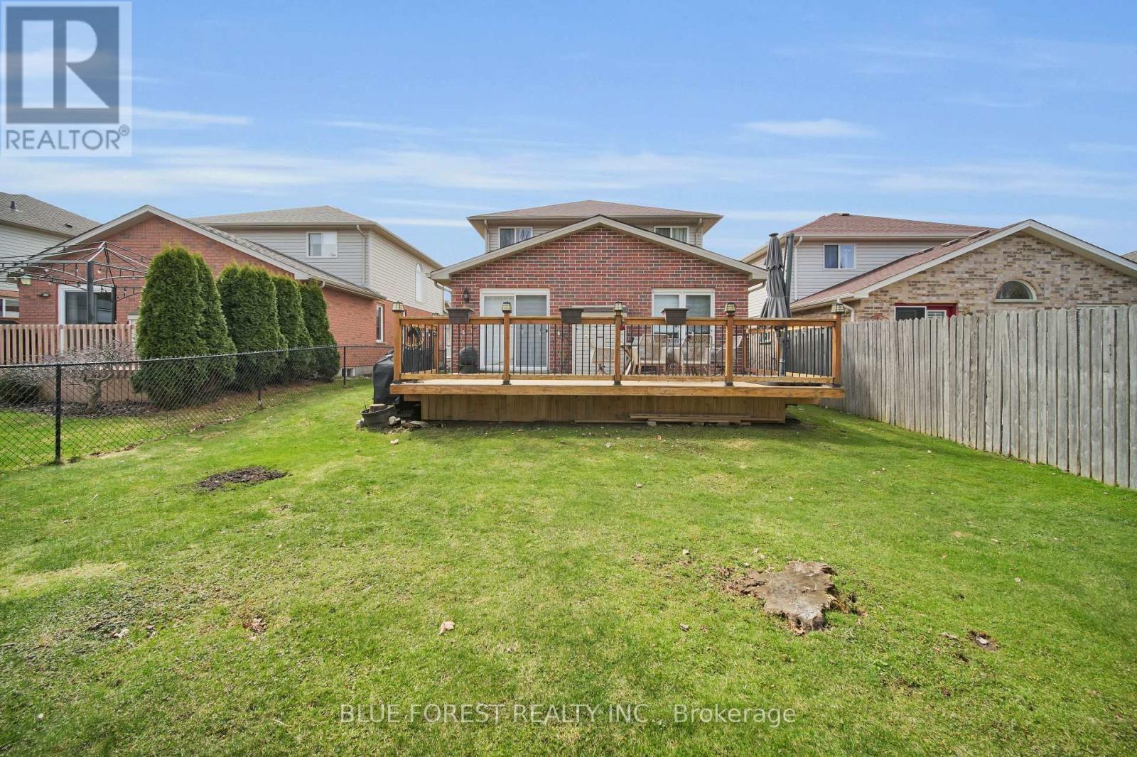 Photo 42 of 48 for 890 Crestview Crescent