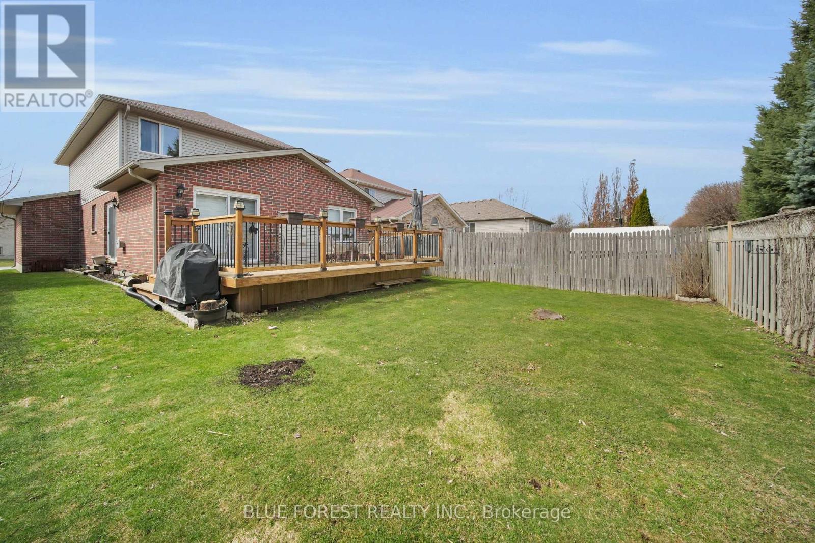 Photo 43 of 48 for 890 Crestview Crescent