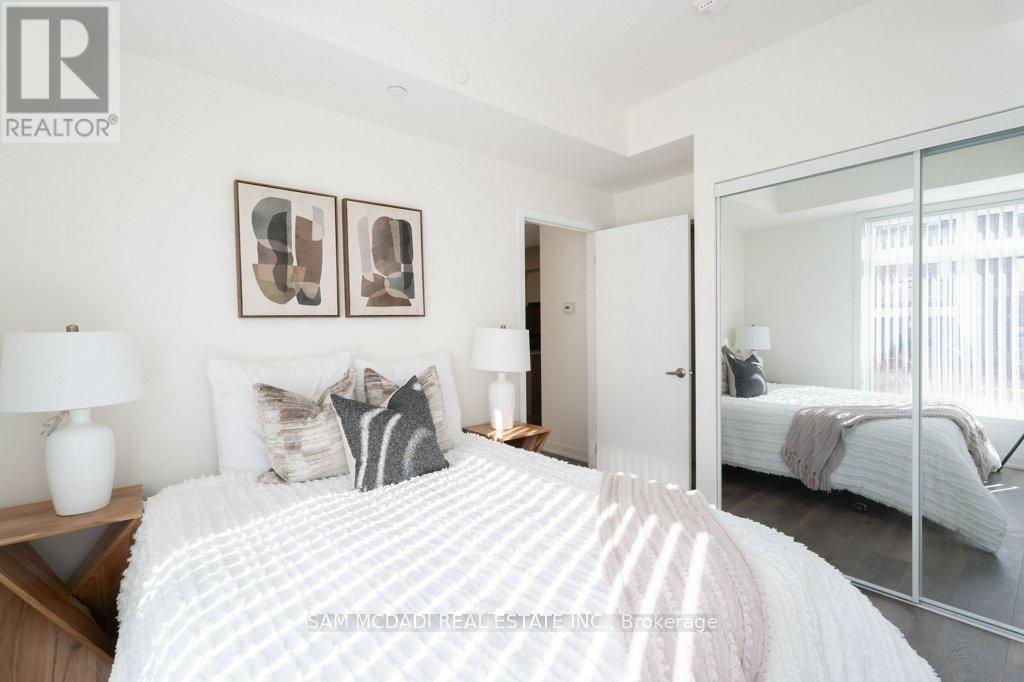 103 - 120 Canon Jackson Drive, Toronto, Ontario  M6M 0B8 - Photo 13 - W12062845