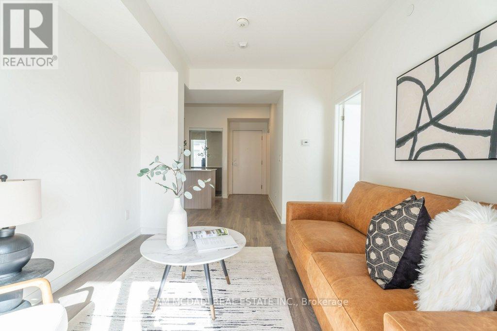 103 - 120 Canon Jackson Drive, Toronto, Ontario  M6M 0B8 - Photo 5 - W12062845