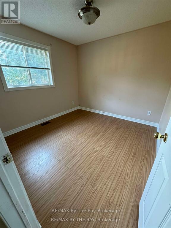 51 Smallman Drive, Wasaga Beach, Ontario  L9Z 1L3 - Photo 12 - S12062879