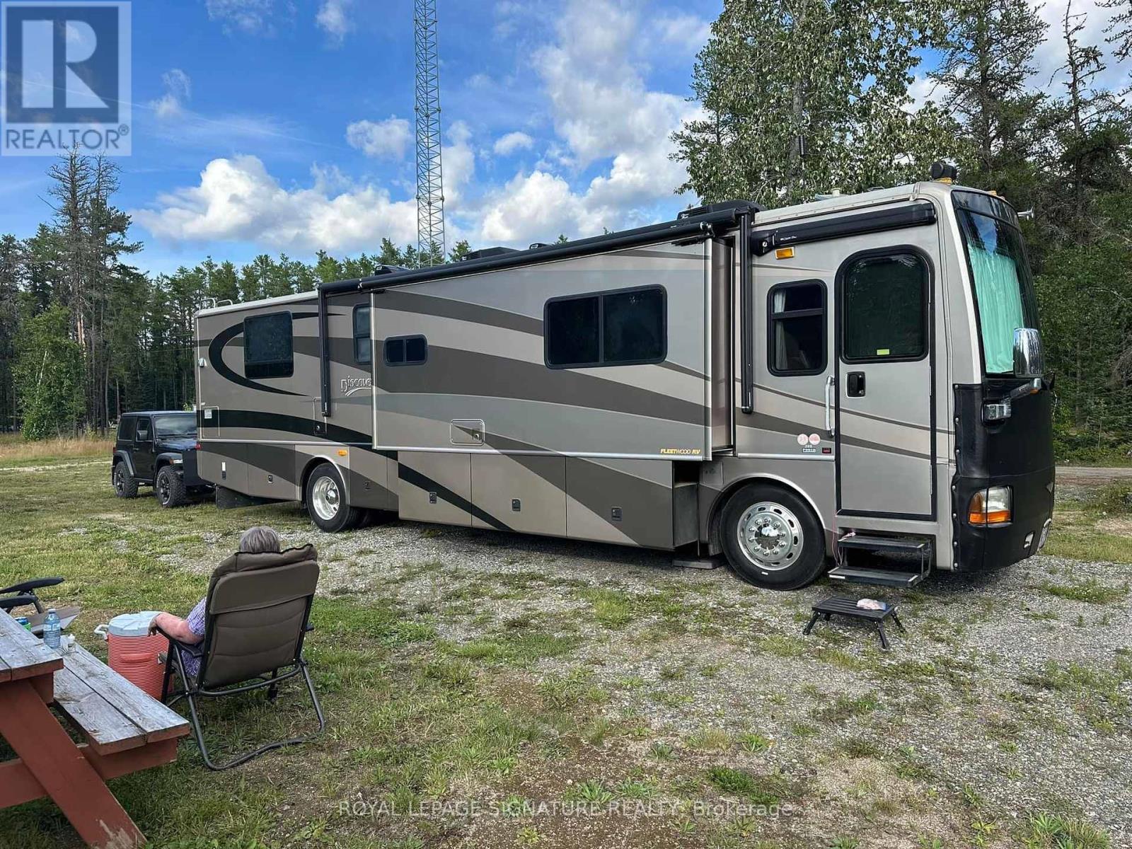 8 Kuengs Road, Greenstone, Ontario  P0T 1M0 - Photo 12 - X12062833