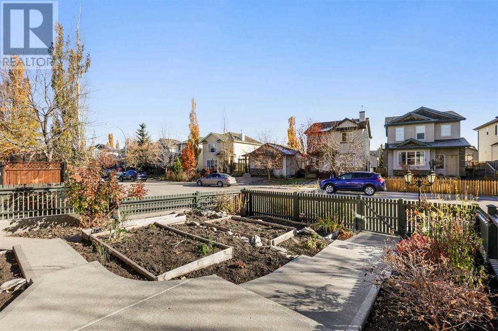 Property at 99 Eversyde Circle SW image 5