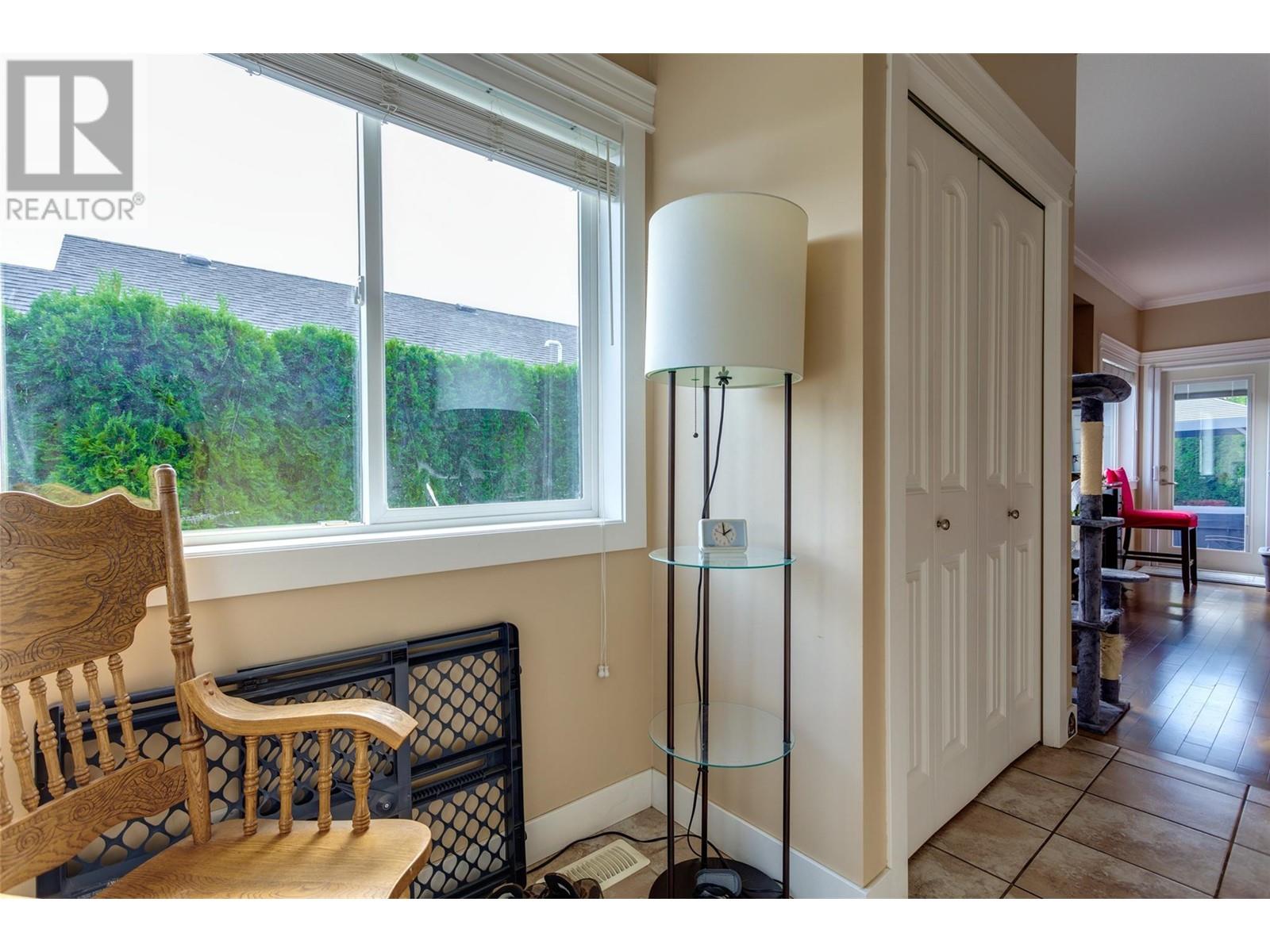 Property at 2172 Mimosa Drive image 5