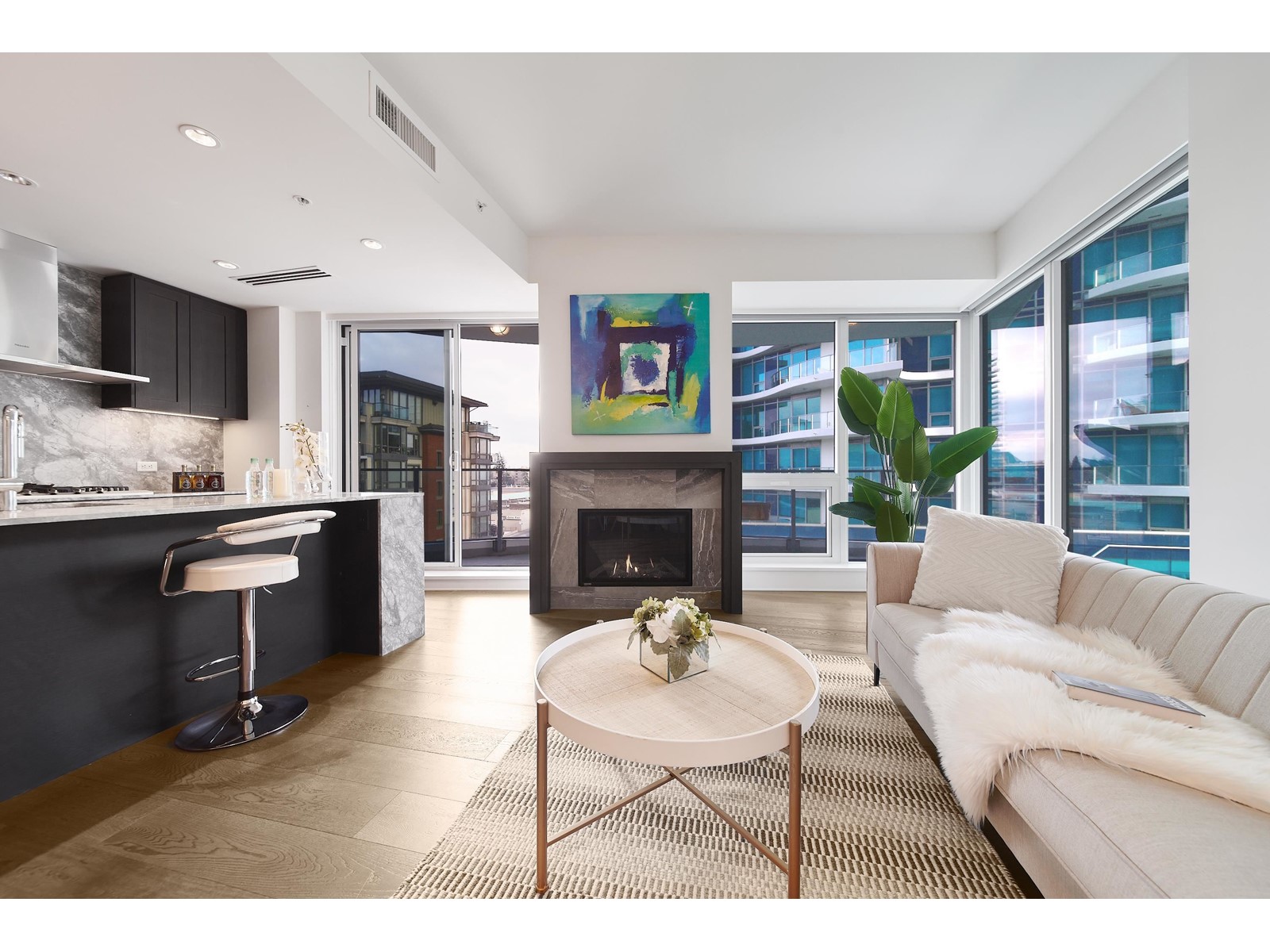 Property at 704 1500 MARTIN STREET image 3