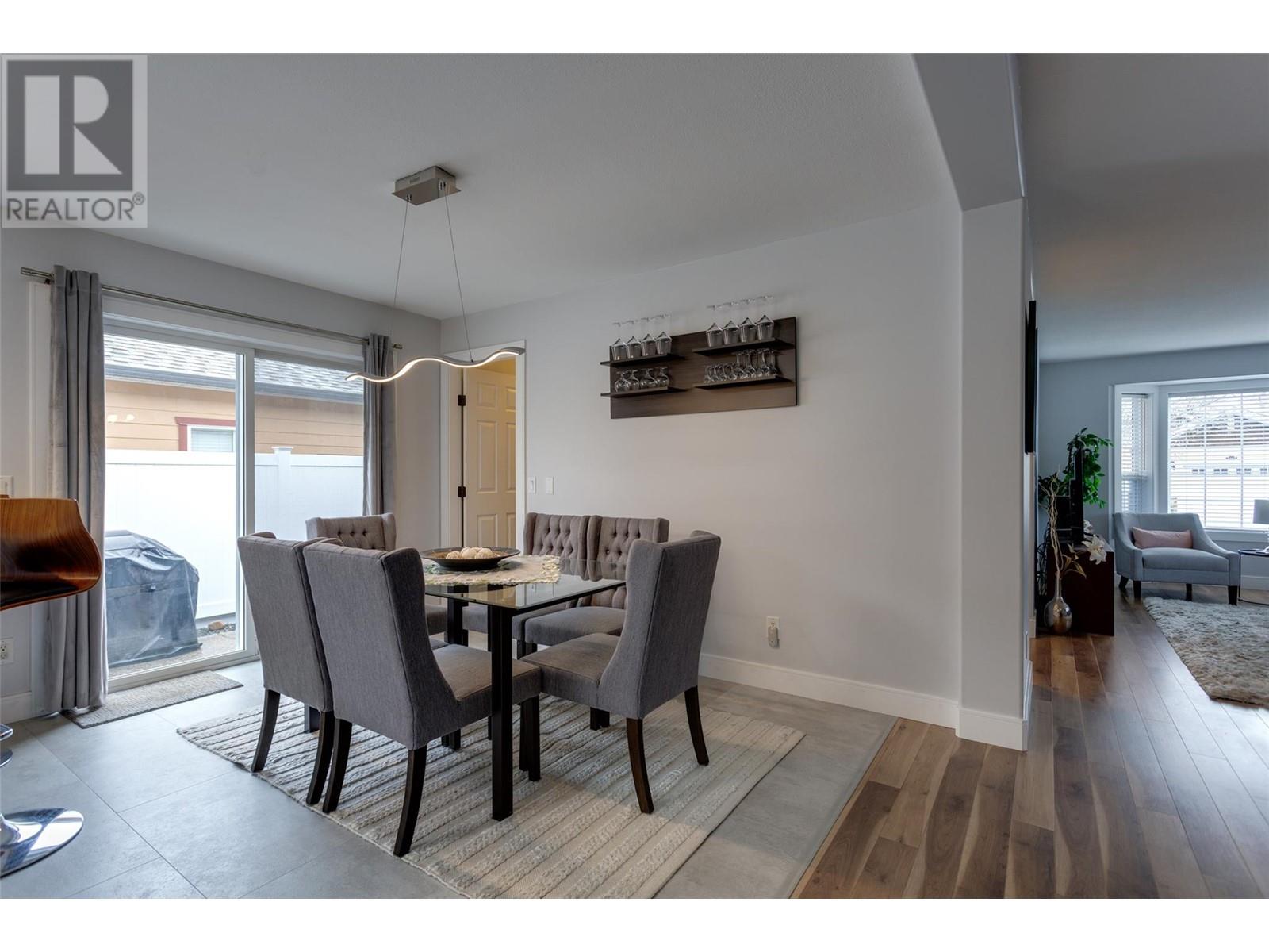Property at 2200 Mimosa Drive image 4