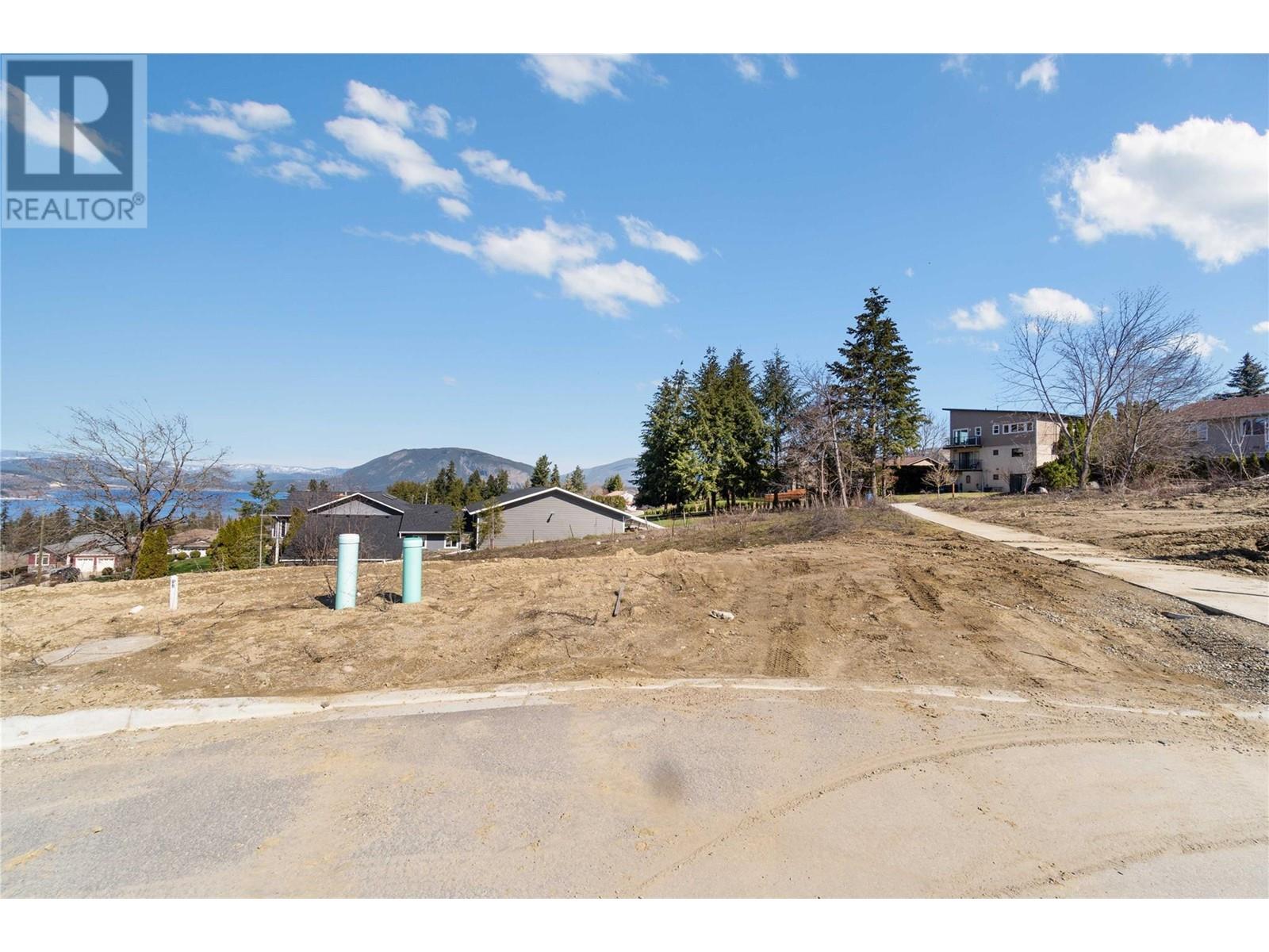1181 16 Avenue Se, Salmon Arm, British Columbia  V1E 2R5 - Photo 8 - 10342002