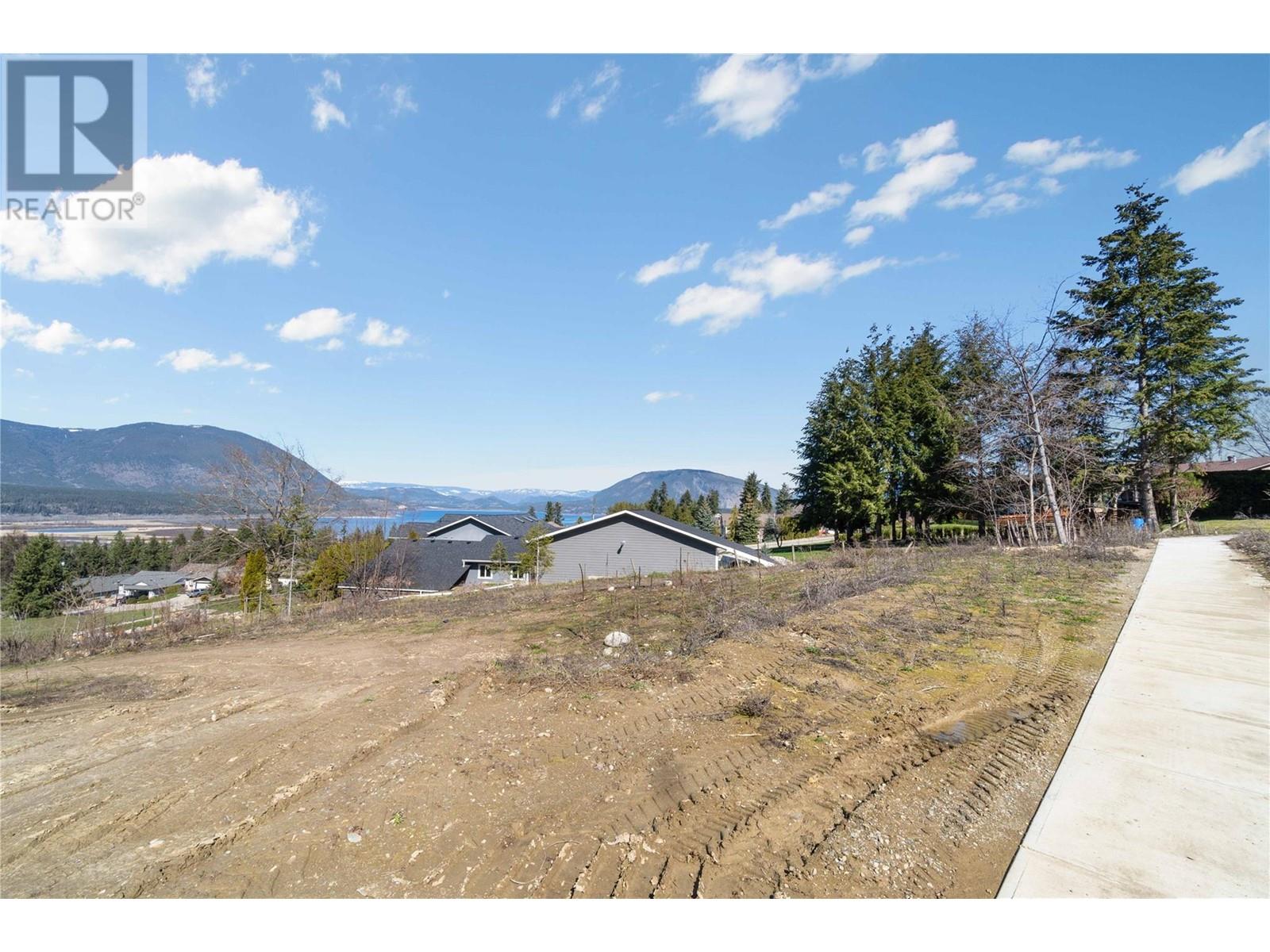 1181 16 Avenue Se, Salmon Arm, British Columbia  V1E 2R5 - Photo 5 - 10342002