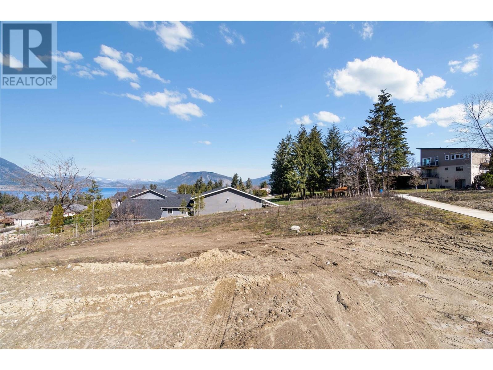 1181 16 Avenue Se, Salmon Arm, British Columbia  V1E 2R5 - Photo 4 - 10342002