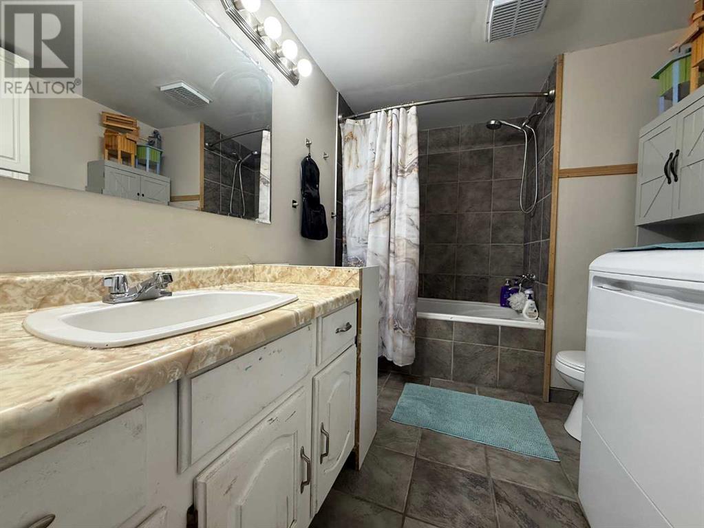 100 Greenwood Place, Fort Mcmurray, Alberta  T9H 2L9 - Photo 8 - A2208223