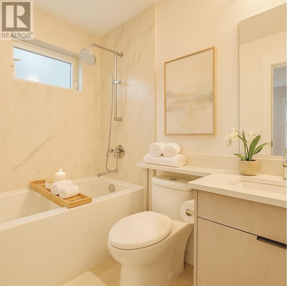 47 E Eighth Avenue, New Westminster, British Columbia  V3L 4J4 - Photo 7 - R2983591