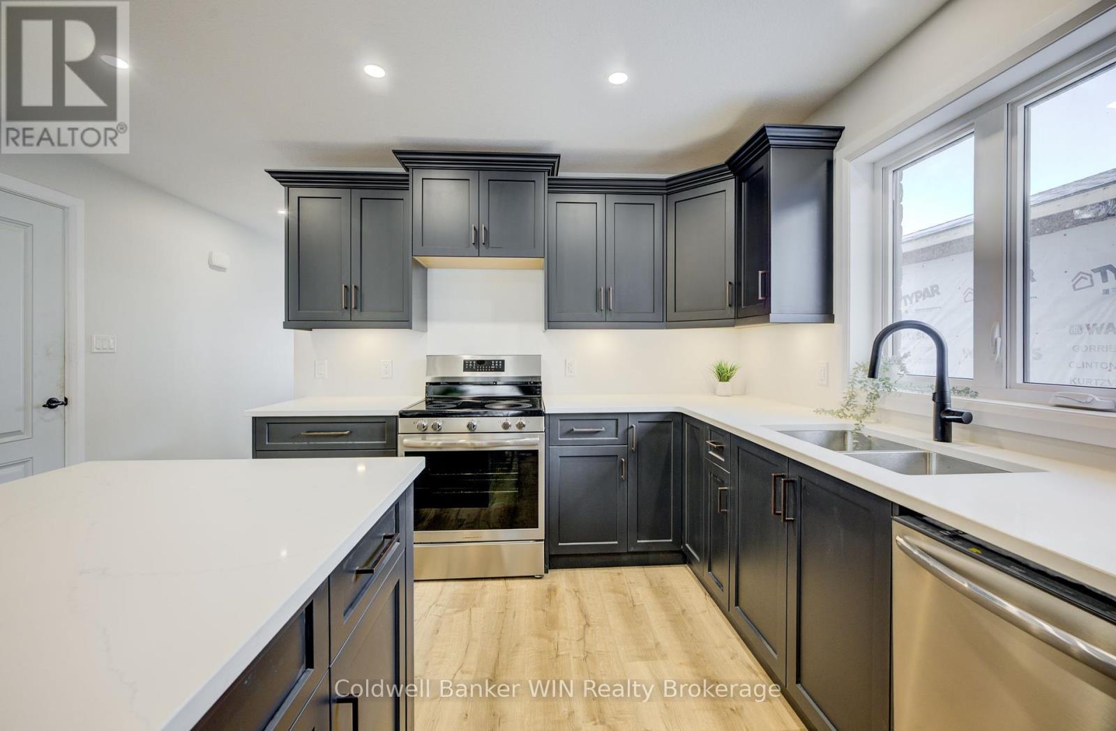 217 Elgin Street, Minto, Ontario  N0G 2P0 - Photo 7 - X10846940