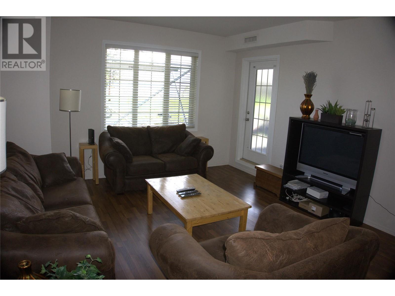 1875 Country Club Drive Unit# 1318, Kelowna, British Columbia  V1V 2W7 - Photo 6 - 10341793