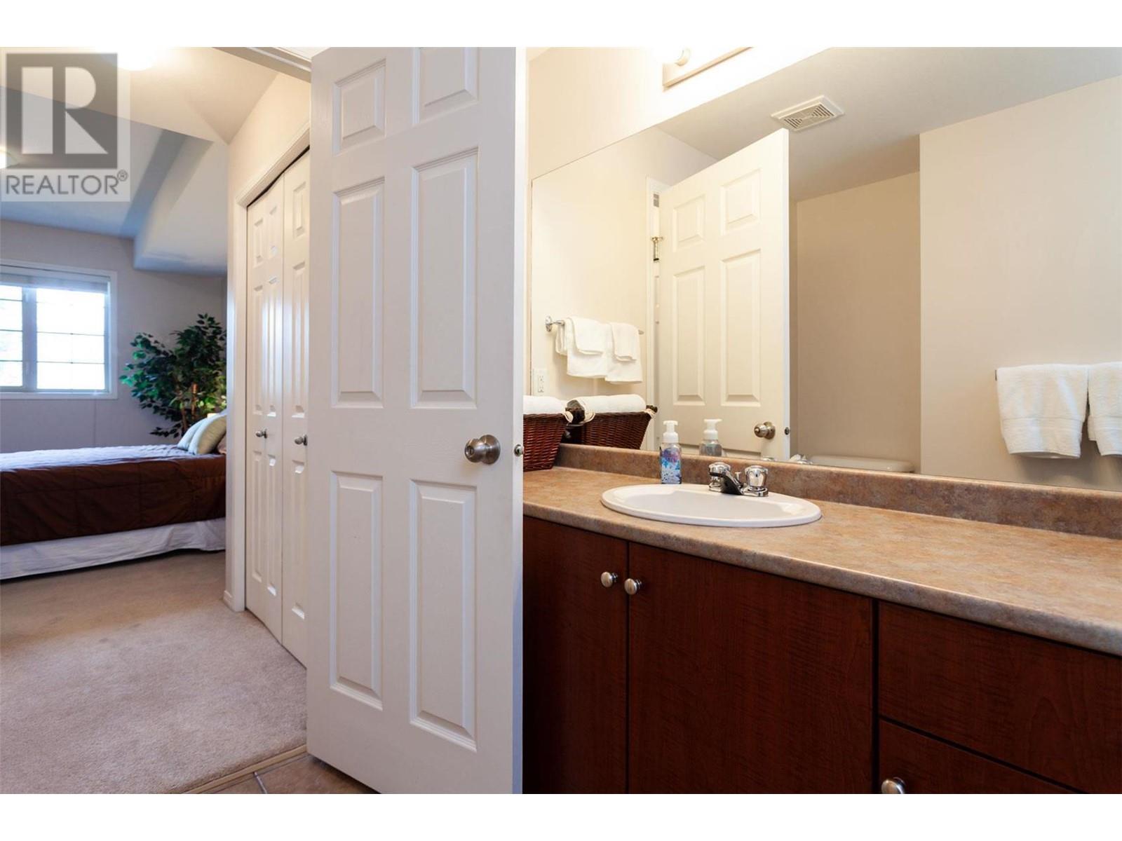 1875 Country Club Drive Unit# 1318, Kelowna, British Columbia  V1V 2W7 - Photo 11 - 10341793