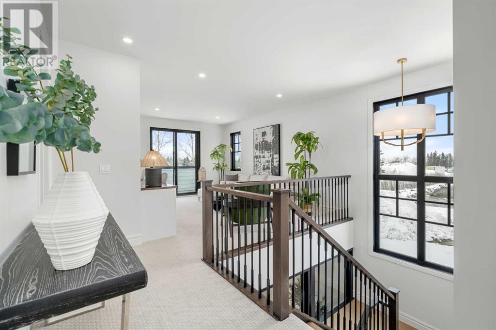 298 Bessborough Drive, Calgary, Alberta  T3E 7M3 - Photo 19 - A2207187