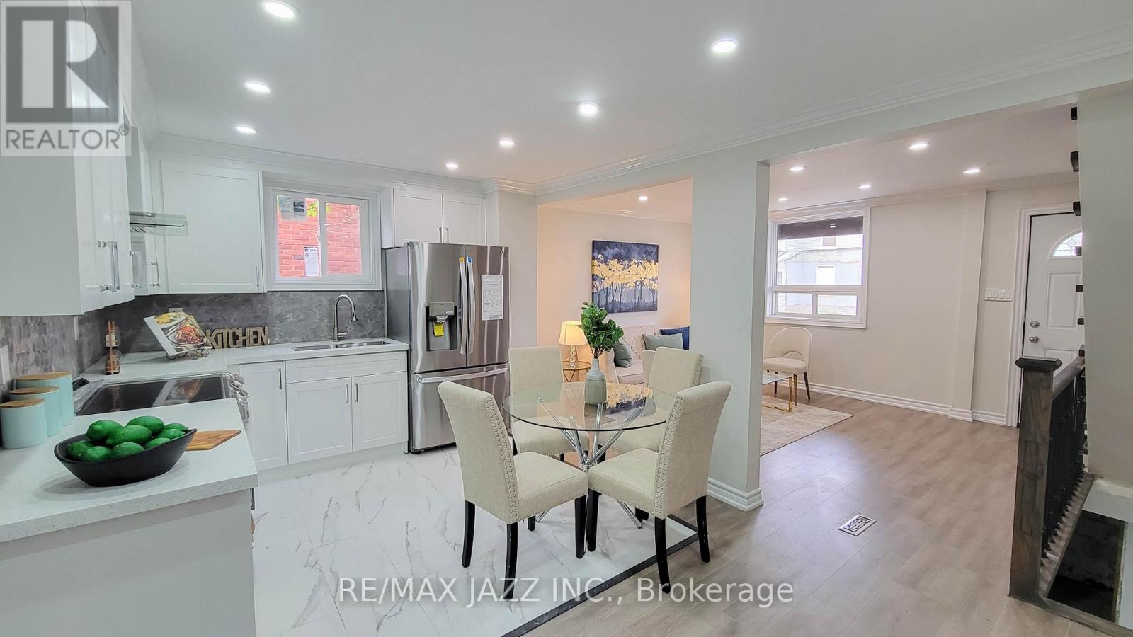 Property at 7 MAPLE STREET image 3