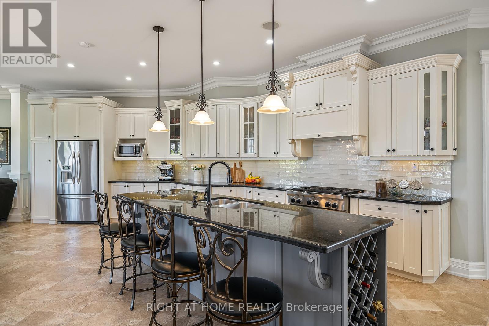 7 Sandalwood Crescent, Niagara-On-The-Lake, Ontario  L0S 1P0 - Photo 12 - X12062901