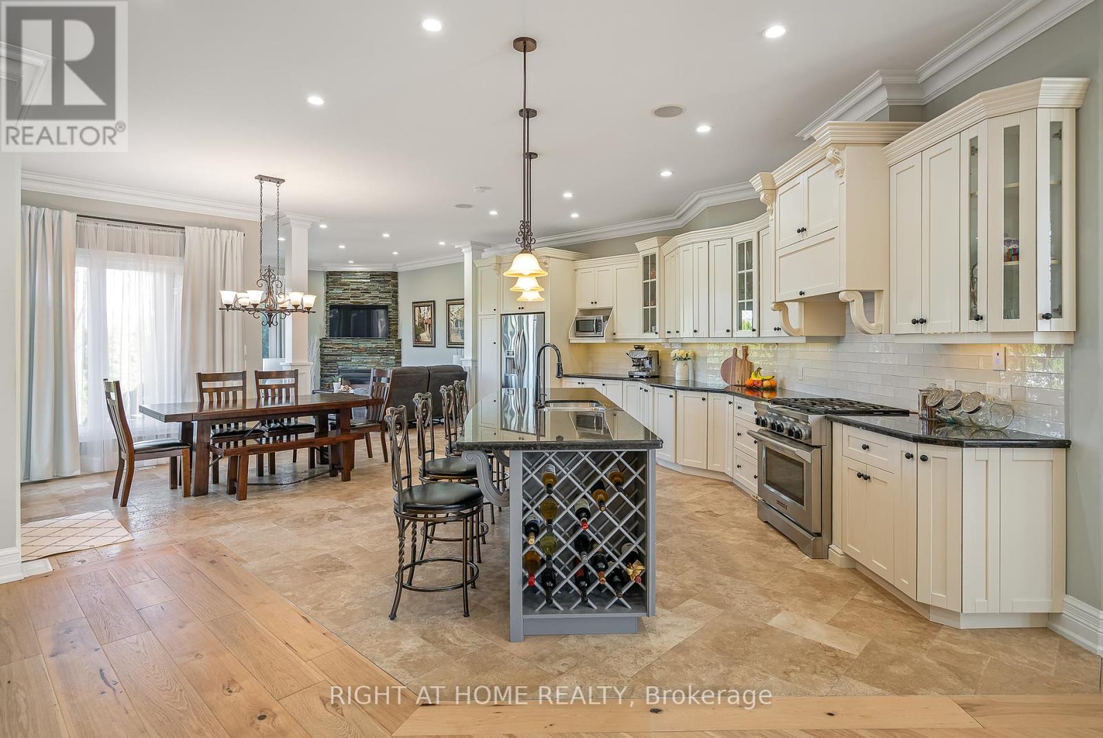 7 Sandalwood Crescent, Niagara-On-The-Lake, Ontario  L0S 1P0 - Photo 16 - X12062901