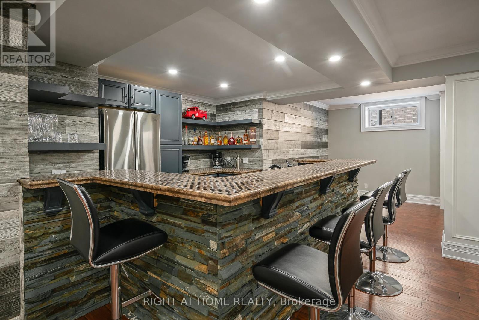 7 Sandalwood Crescent, Niagara-On-The-Lake, Ontario  L0S 1P0 - Photo 37 - X12062901
