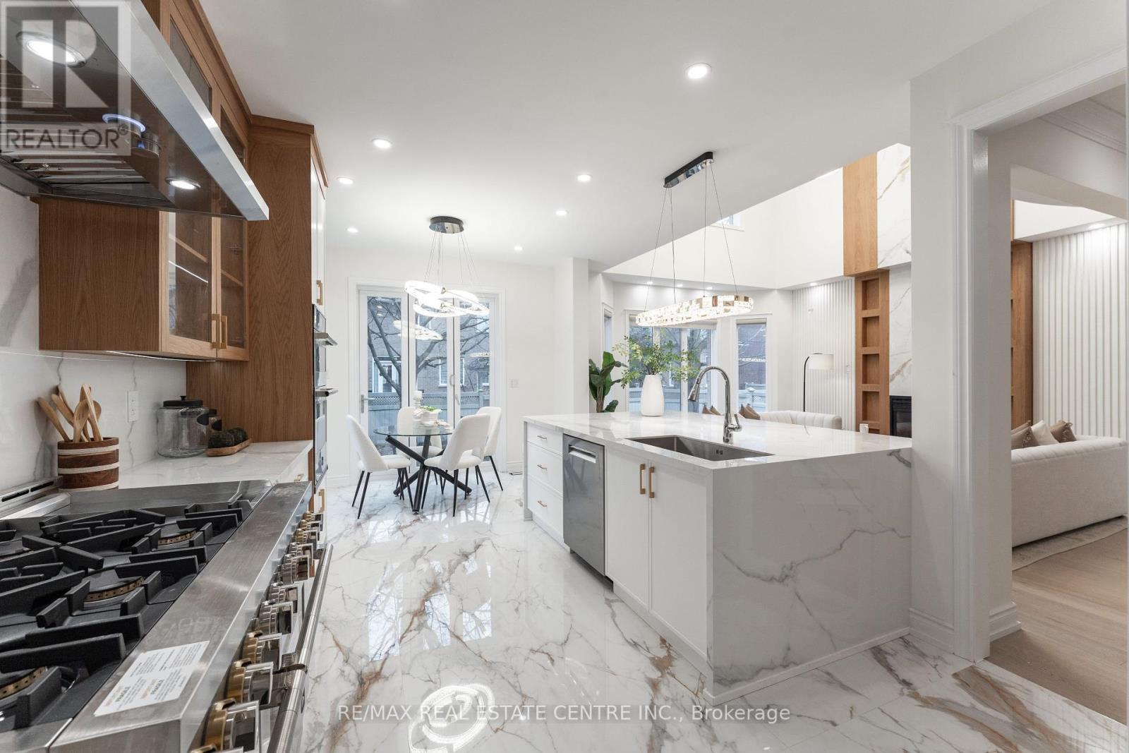 3352 Petrie Way, Oakville (Br Bronte), Ontario  L6L 6V8 - Photo 14 - W12062942