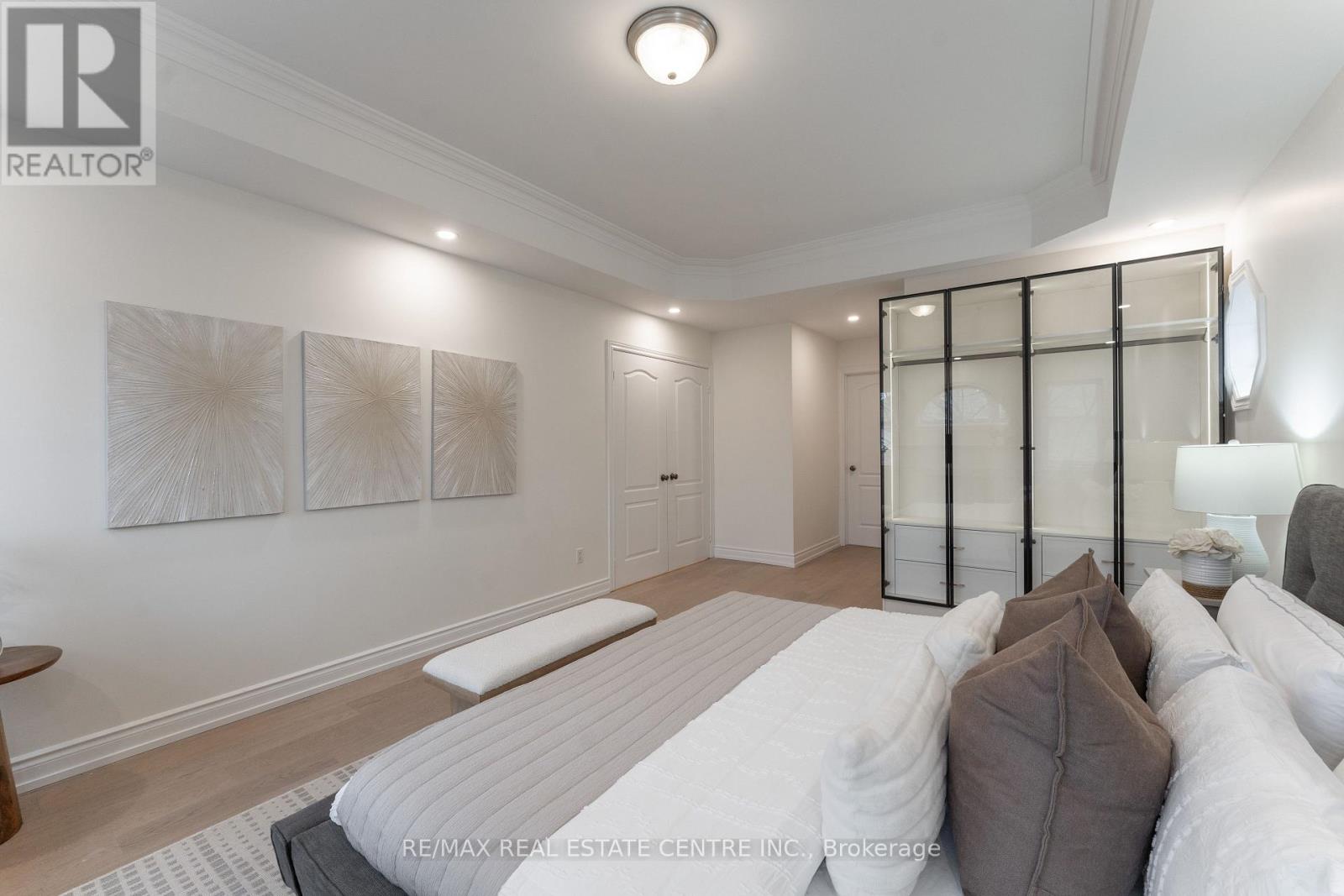 3352 Petrie Way, Oakville (Br Bronte), Ontario  L6L 6V8 - Photo 22 - W12062942