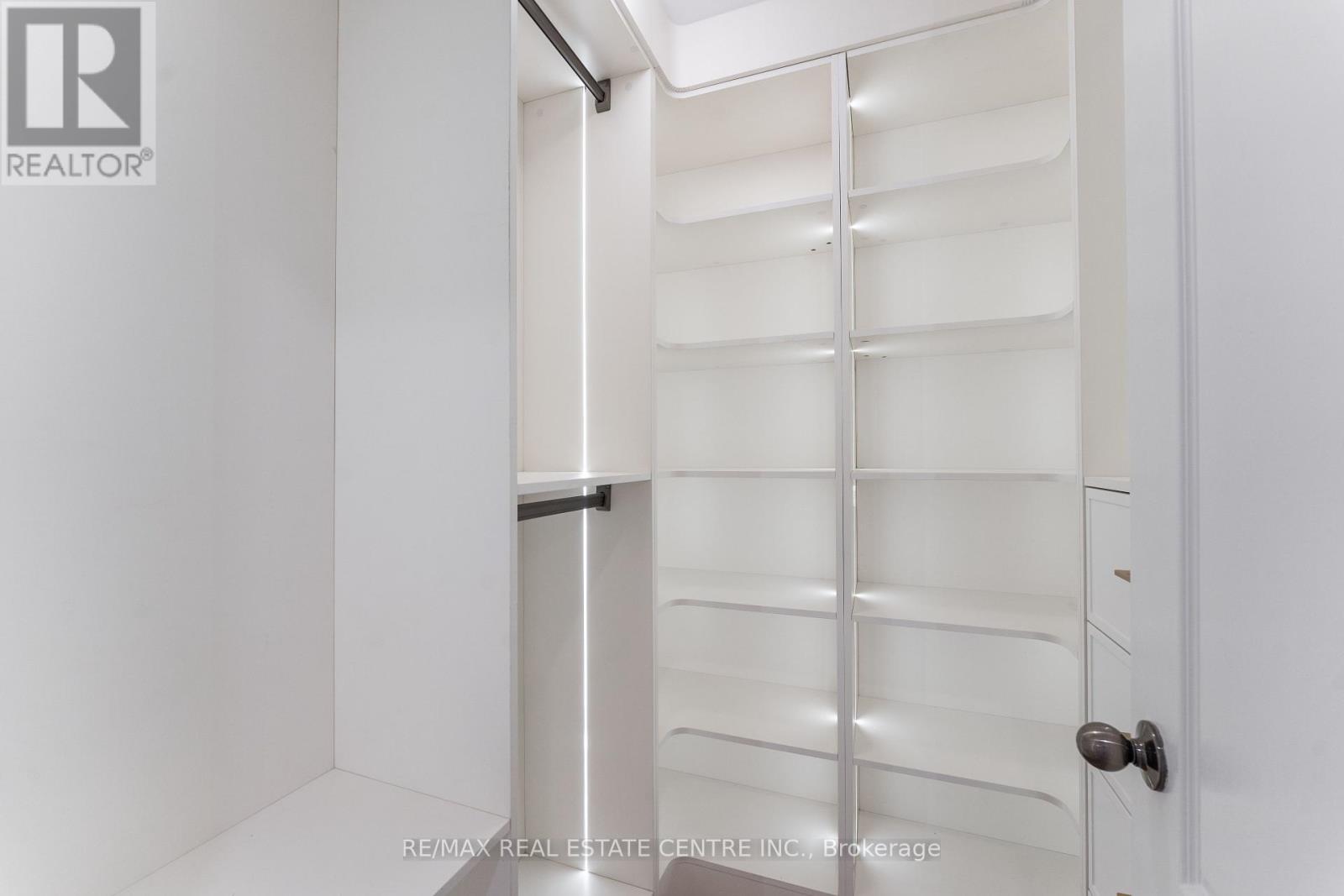 3352 Petrie Way, Oakville (Br Bronte), Ontario  L6L 6V8 - Photo 25 - W12062942