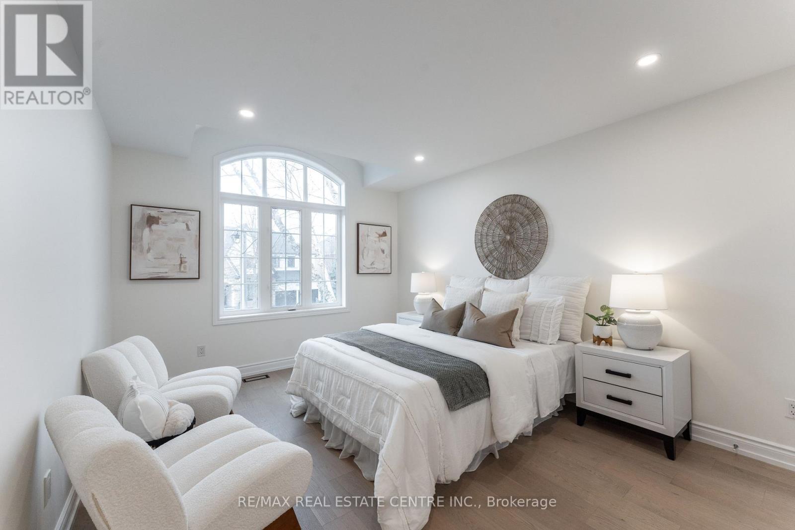 3352 Petrie Way, Oakville (Br Bronte), Ontario  L6L 6V8 - Photo 30 - W12062942