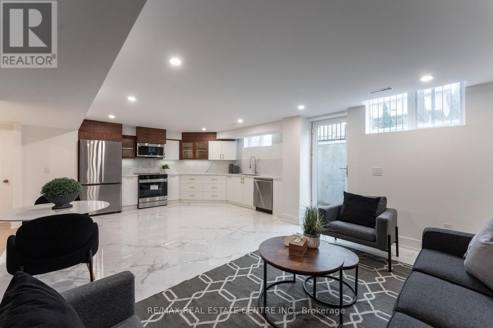 3352 Petrie Way, Oakville (Br Bronte), Ontario  L6L 6V8 - Photo 36 - W12062942