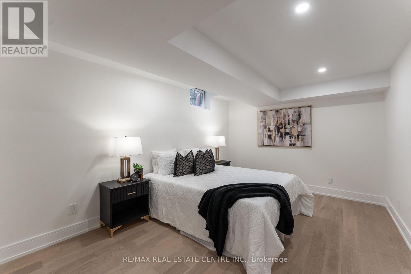 3352 Petrie Way, Oakville (Br Bronte), Ontario  L6L 6V8 - Photo 39 - W12062942