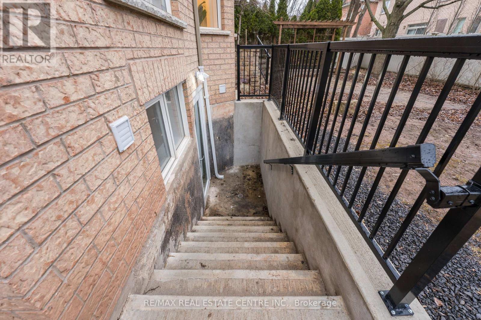 3352 Petrie Way, Oakville (Br Bronte), Ontario  L6L 6V8 - Photo 49 - W12062942