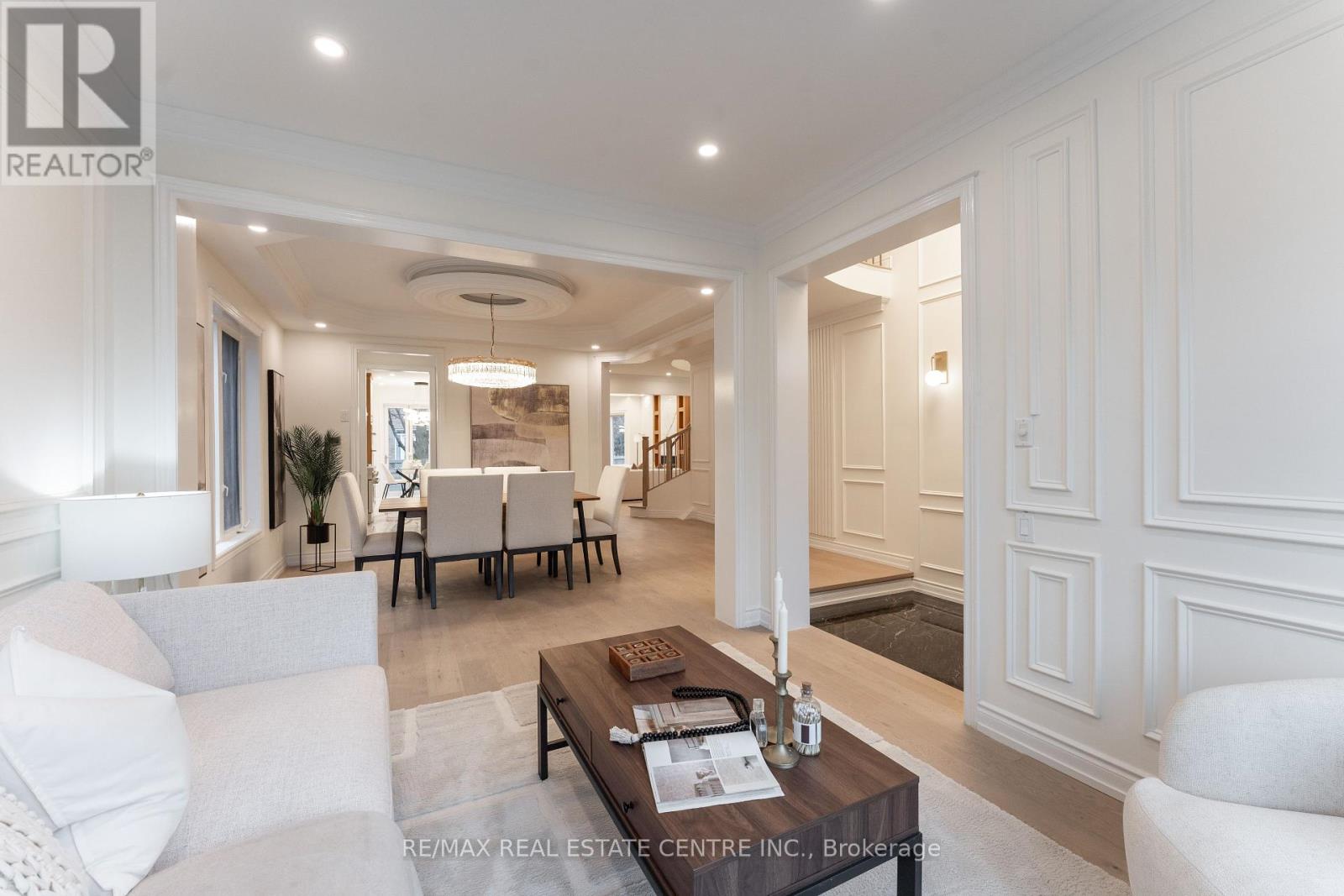 3352 Petrie Way, Oakville (Br Bronte), Ontario  L6L 6V8 - Photo 7 - W12062942