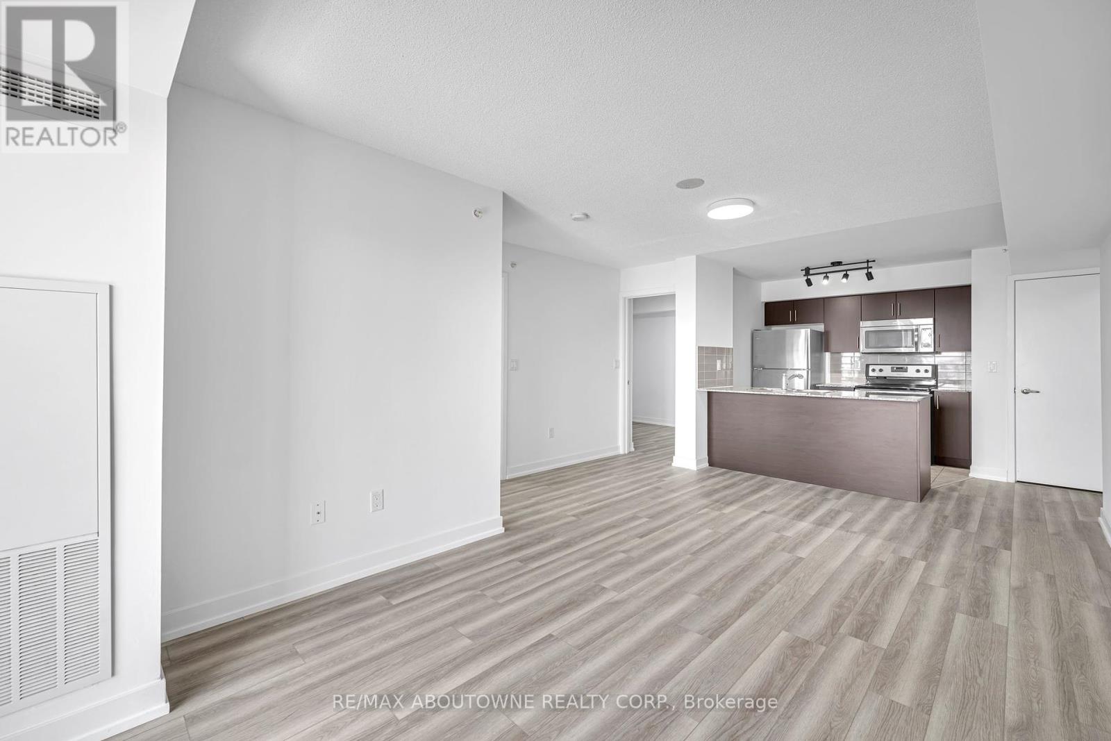 1105 - 1410 Dupont Street, Toronto, Ontario  M6H 0B6 - Photo 10 - W12062996