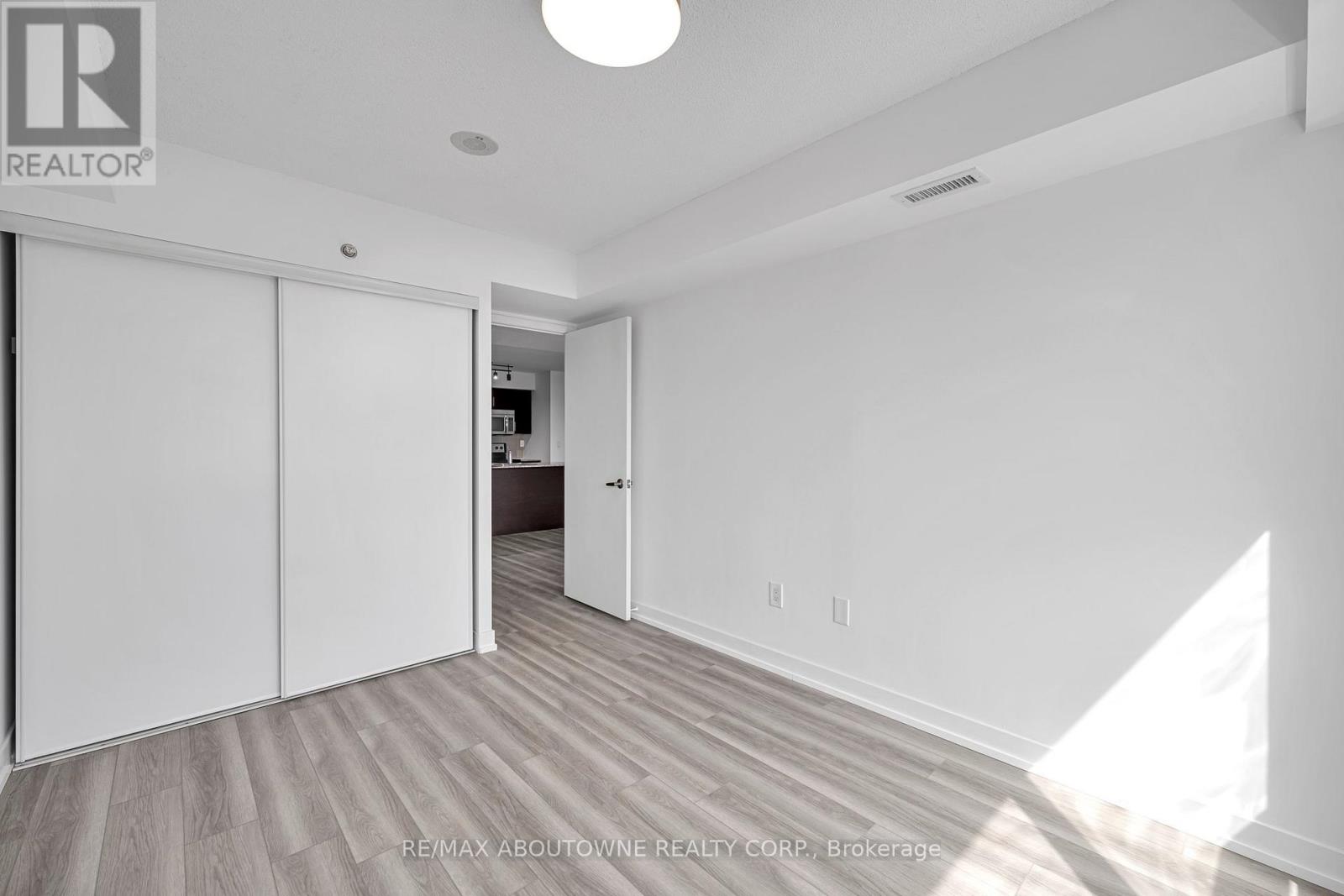 1105 - 1410 Dupont Street, Toronto, Ontario  M6H 0B6 - Photo 18 - W12062996
