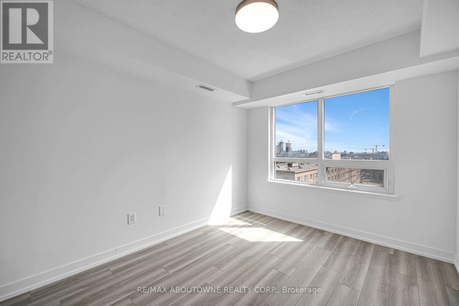 1105 - 1410 Dupont Street, Toronto, Ontario  M6H 0B6 - Photo 19 - W12062996