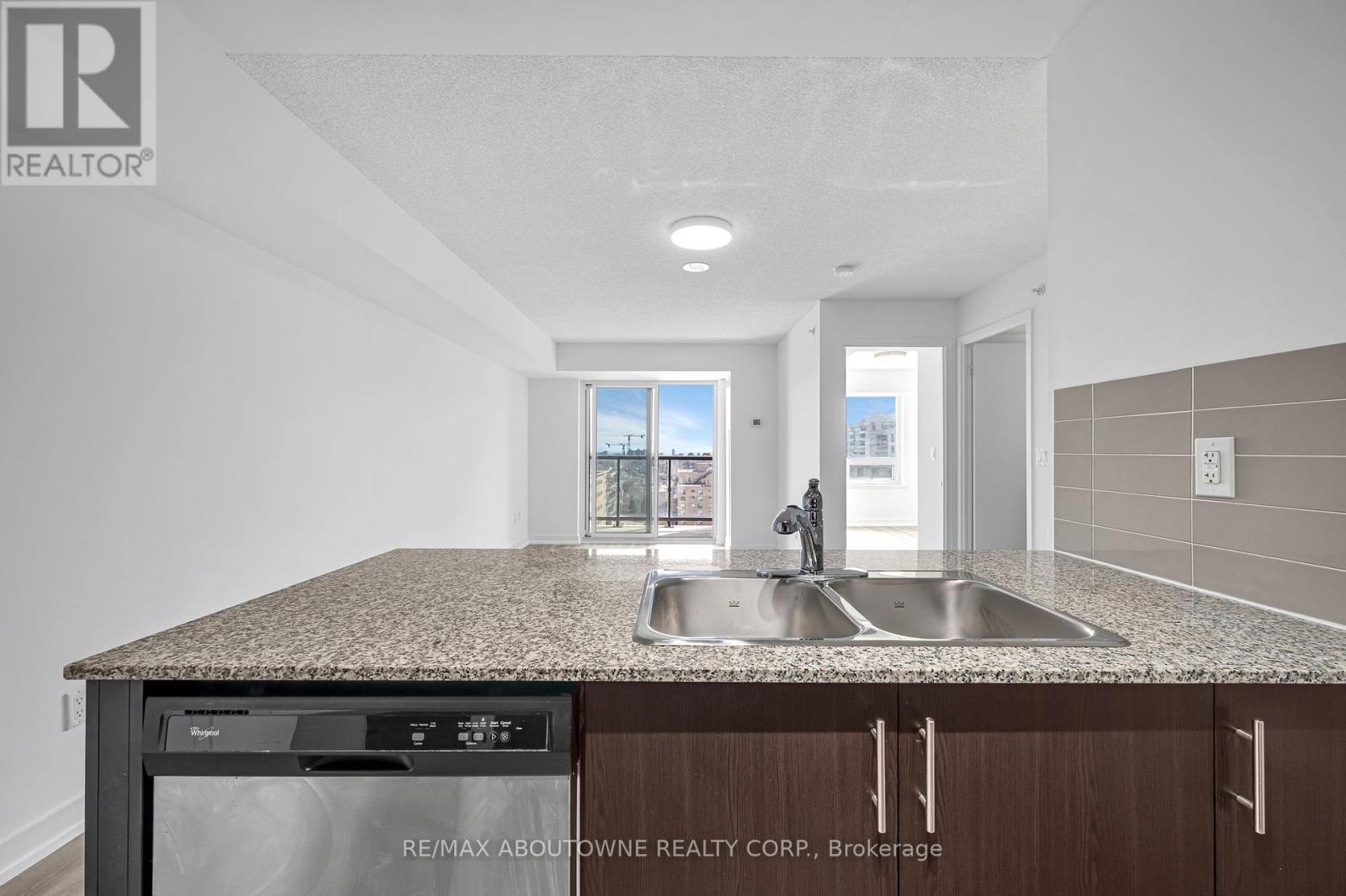 1105 - 1410 Dupont Street, Toronto, Ontario  M6H 0B6 - Photo 26 - W12062996