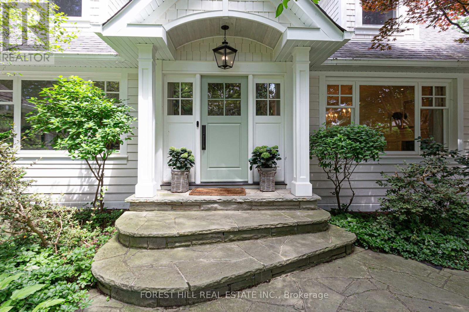 Property at 161 DIANNE AVENUE image 3
